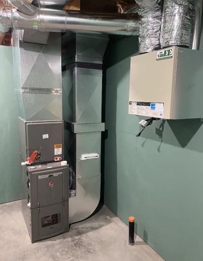 KnightsHeating furnace VanEE box on wall